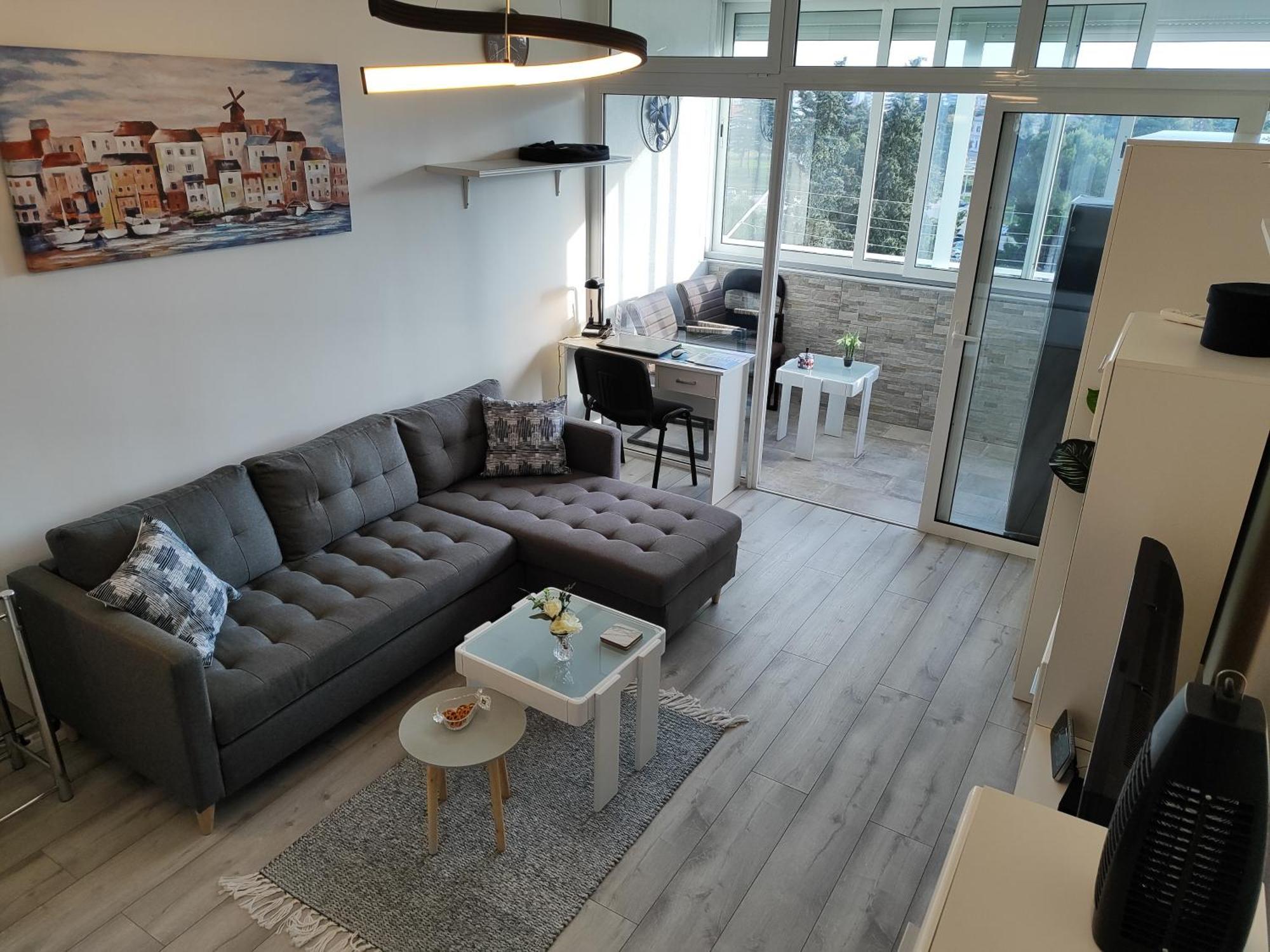 Apartment Zara With Garage ภายนอก รูปภาพ